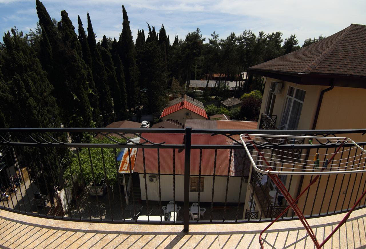 Hotel Kiparis Pizunda Luaran gambar