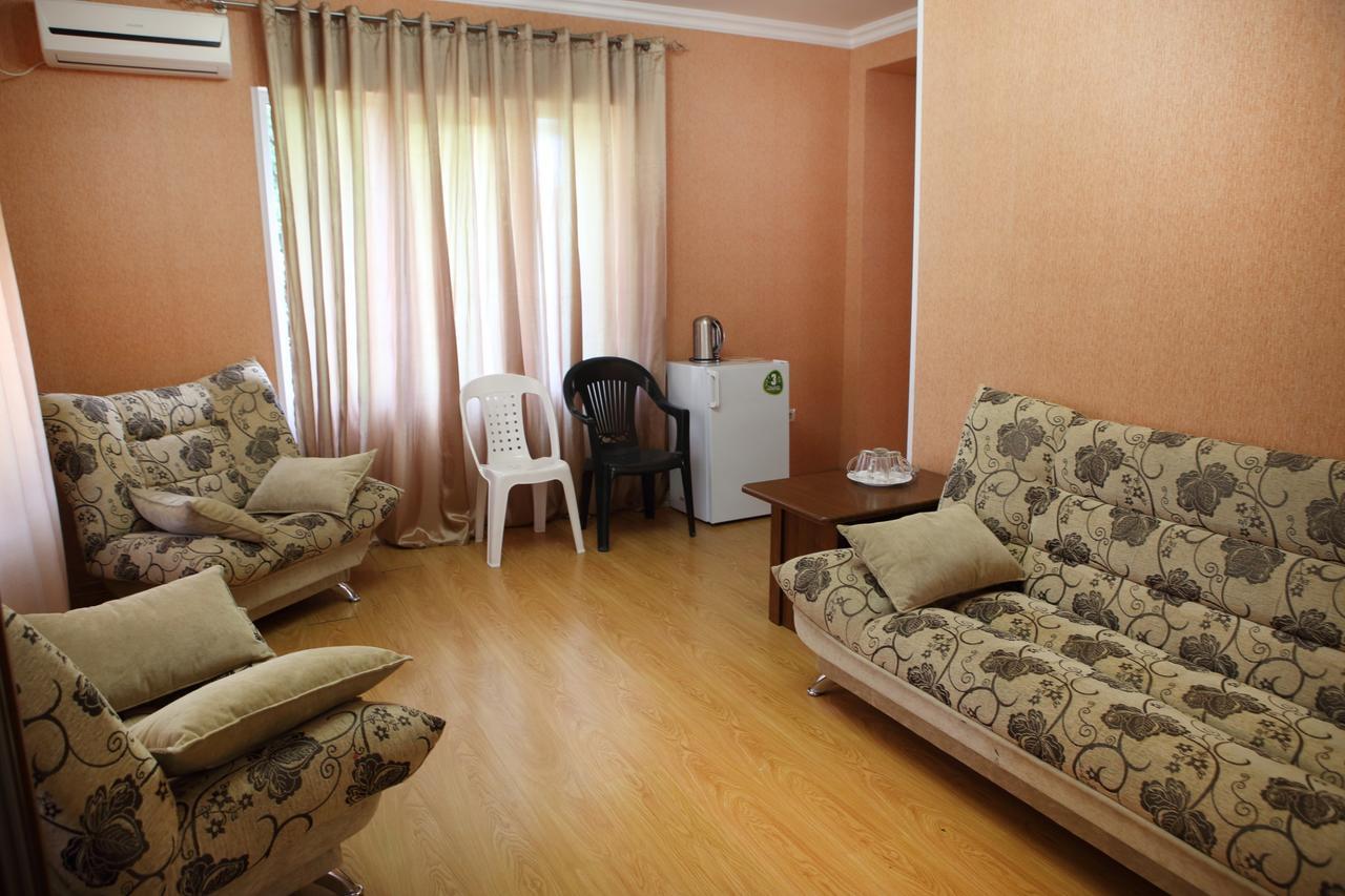 Hotel Kiparis Pizunda Luaran gambar
