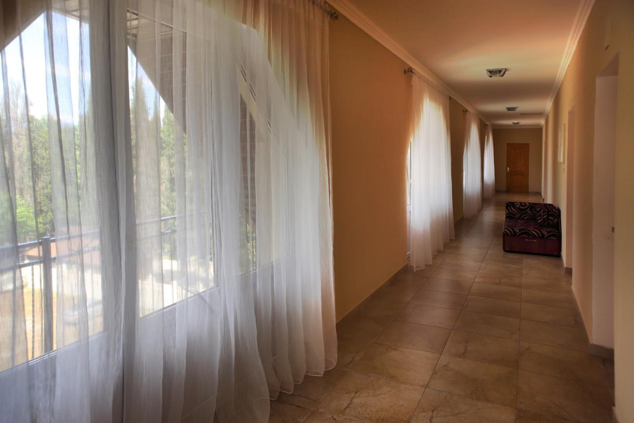 Hotel Kiparis Pizunda Luaran gambar