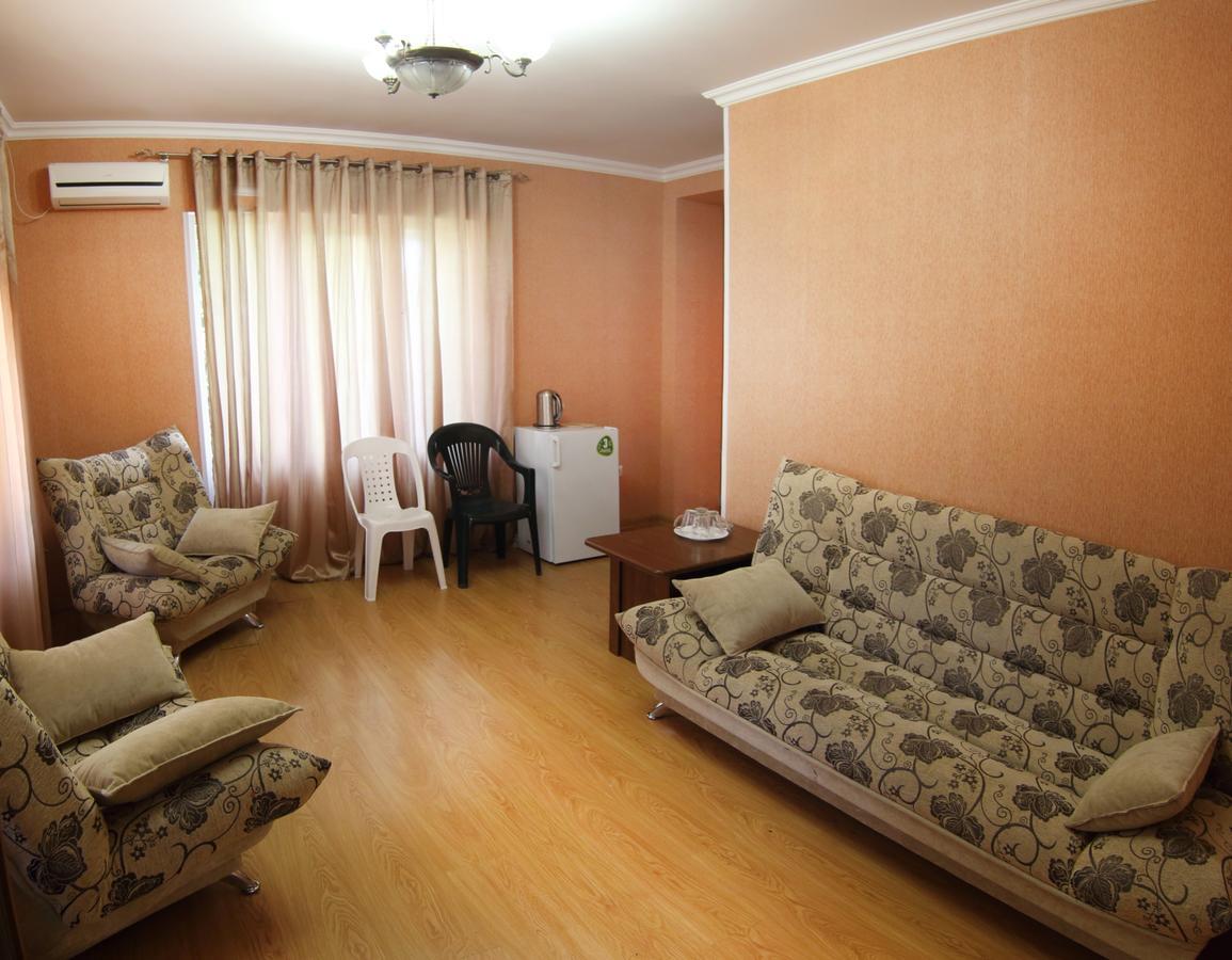 Hotel Kiparis Pizunda Luaran gambar