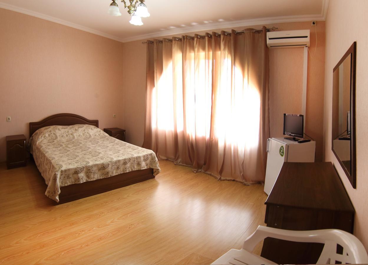 Hotel Kiparis Pizunda Luaran gambar